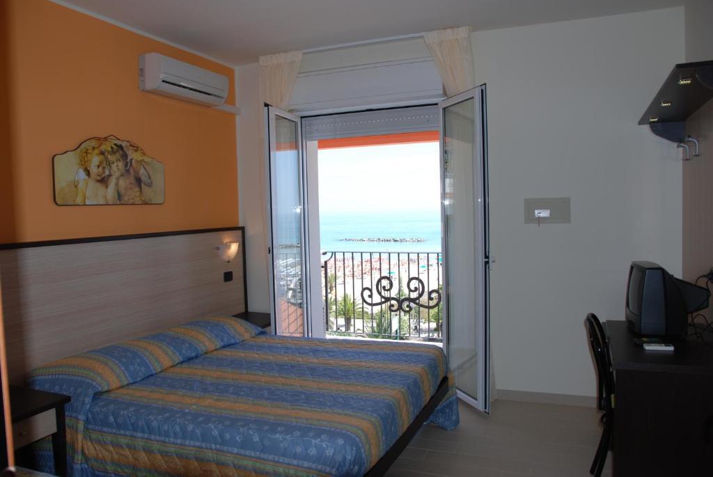 Hotel Cristall San Benedetto del Tronto Extérieur photo